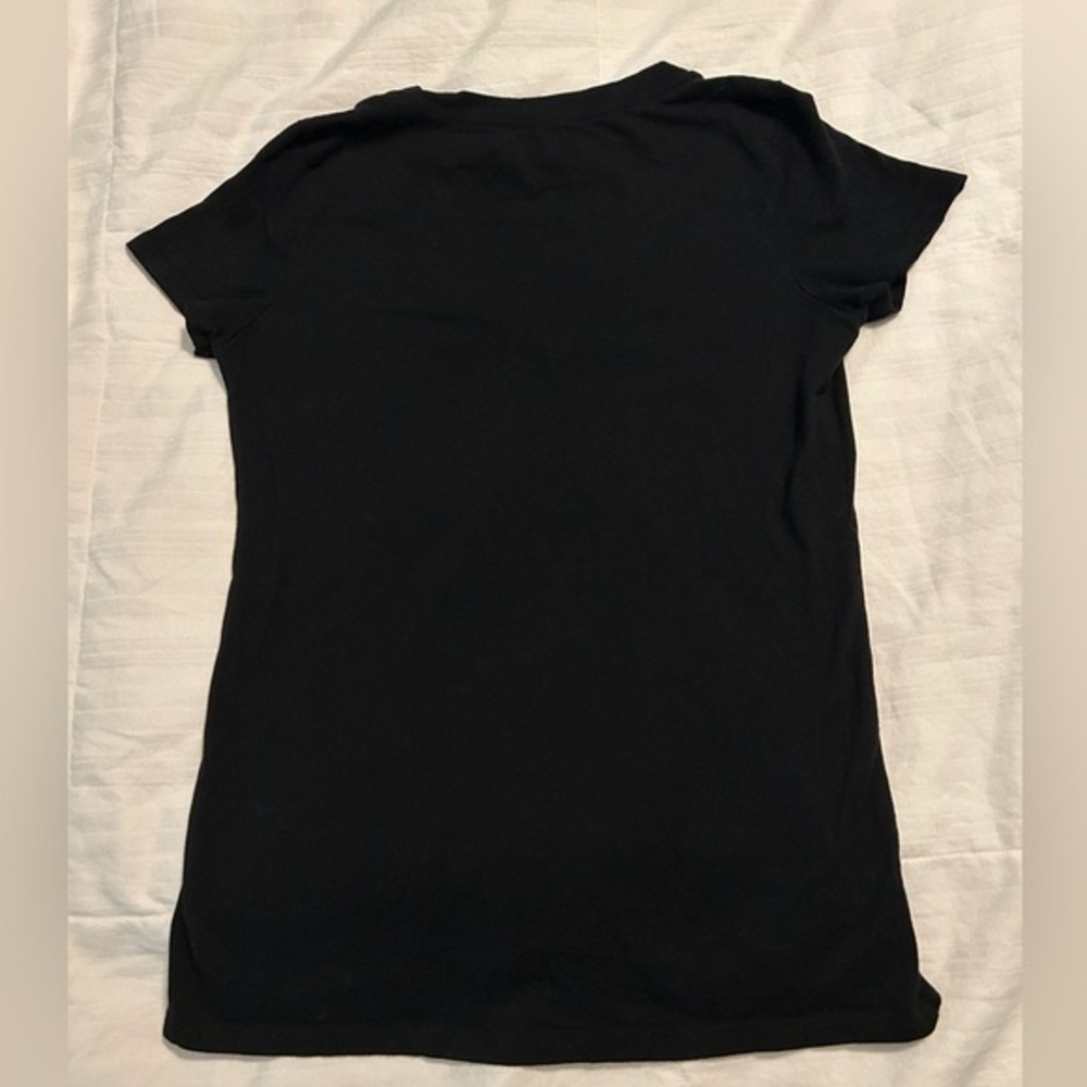 Gap V-Neck Short Sleeve Tees - Picture 3 of 10